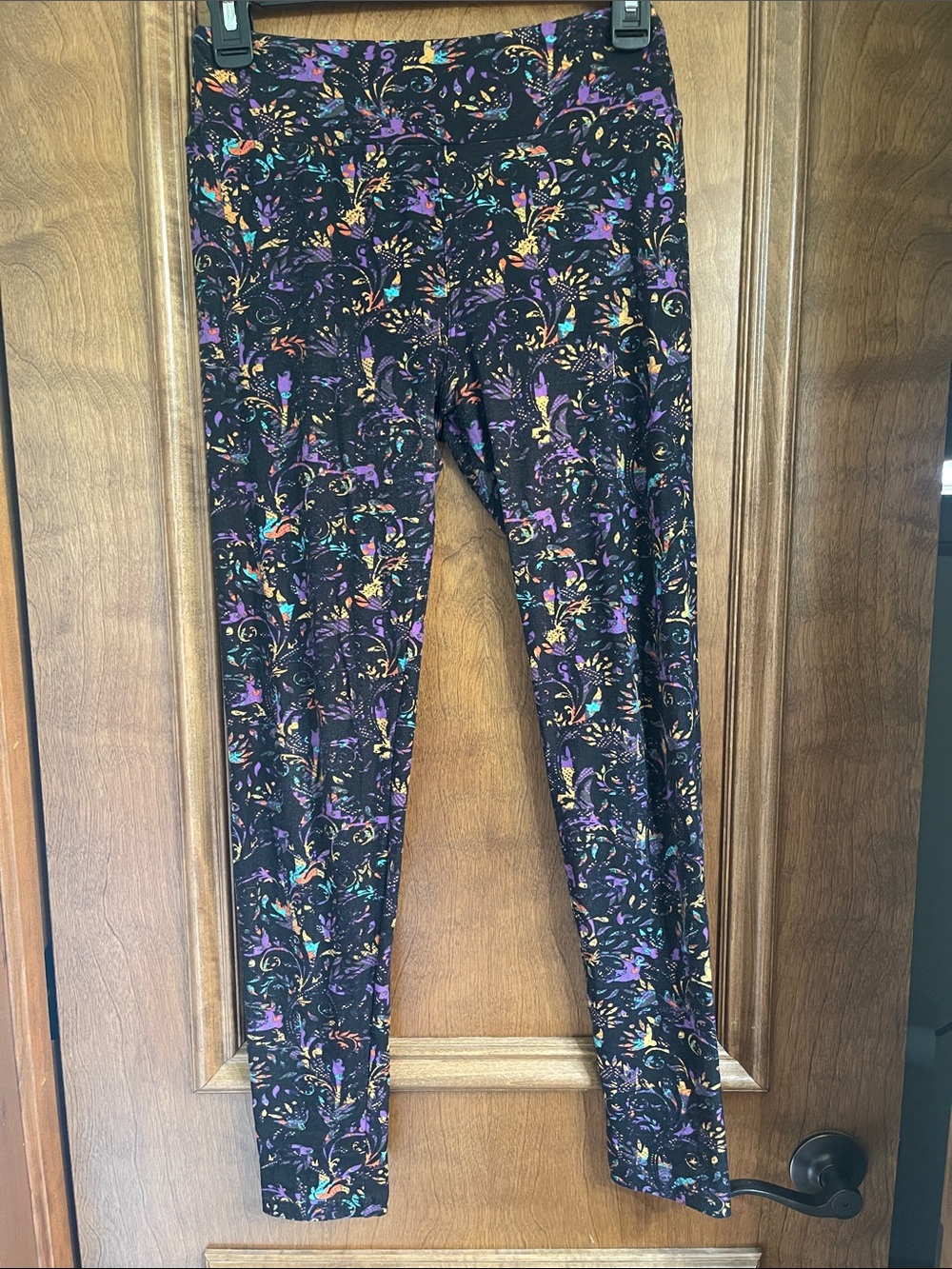 LuLaRoe Black Floral Swirl Leggings with Purple & Teal Accents